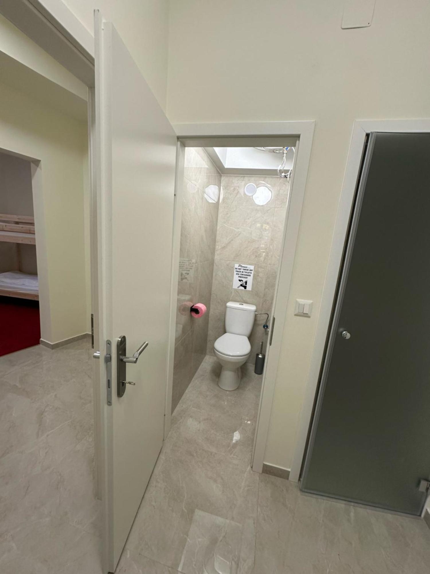 Datri Petite 6 Vienna